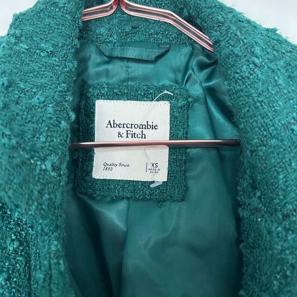 Abercrombie & Fitch cropped green jacket